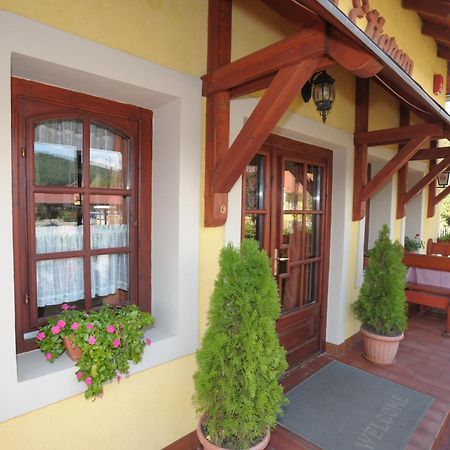 Forras Fogado Bed & Breakfast Bukkszek Ngoại thất bức ảnh
