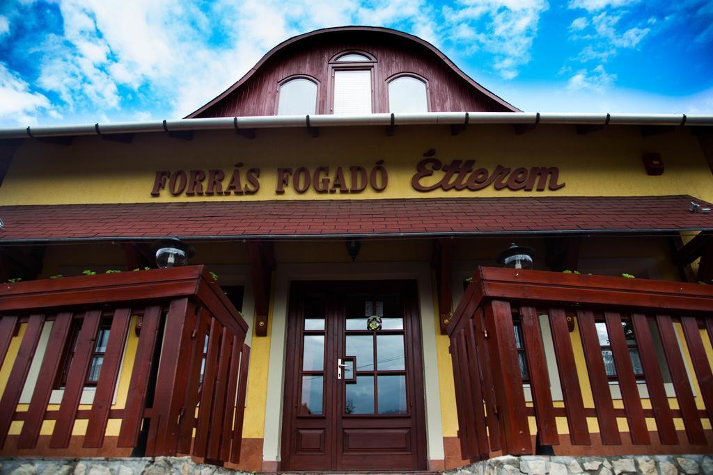 Forras Fogado Bed & Breakfast Bukkszek Ngoại thất bức ảnh