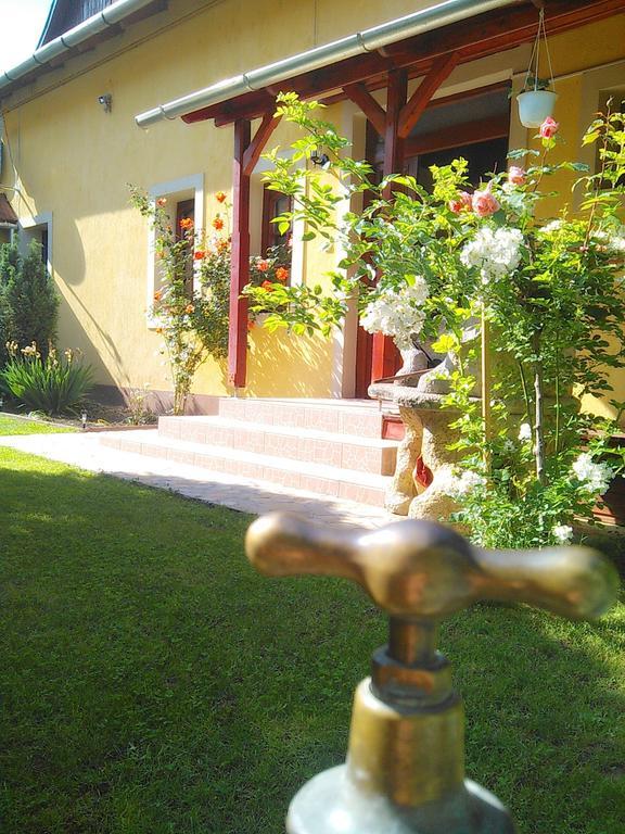 Forras Fogado Bed & Breakfast Bukkszek Phòng bức ảnh