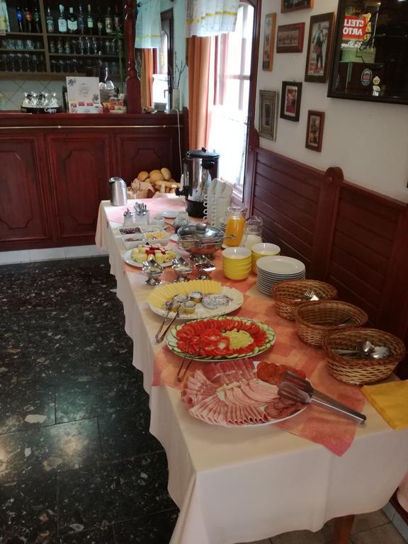 Forras Fogado Bed & Breakfast Bukkszek Ngoại thất bức ảnh